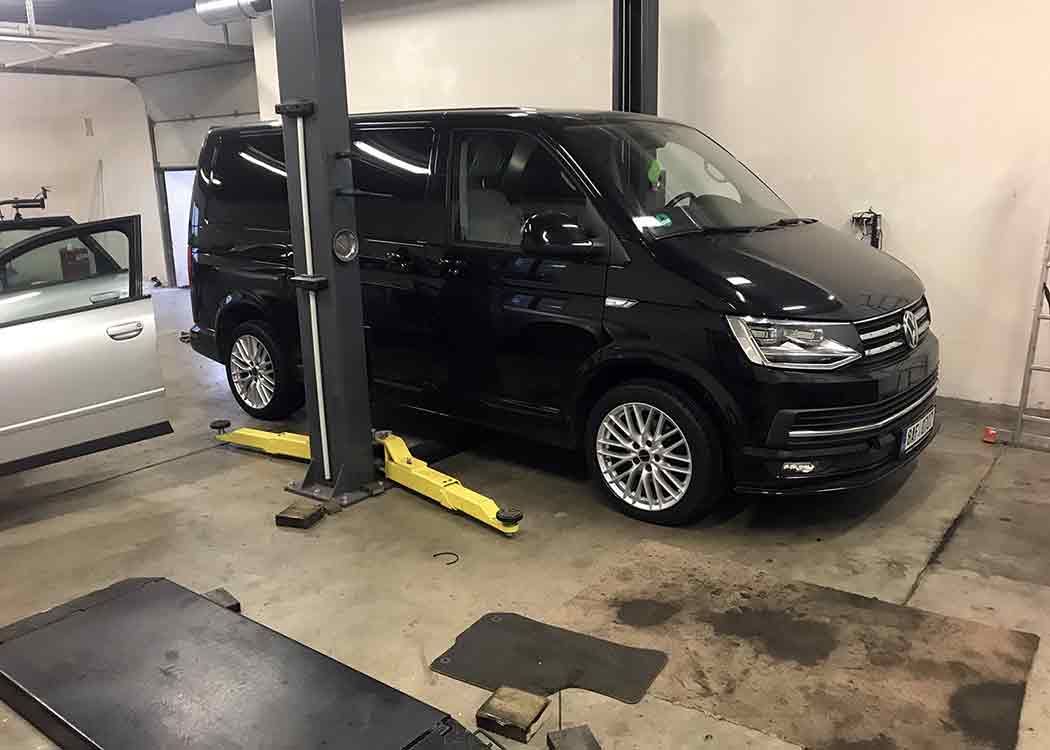 Dovoz a prodej vozidel